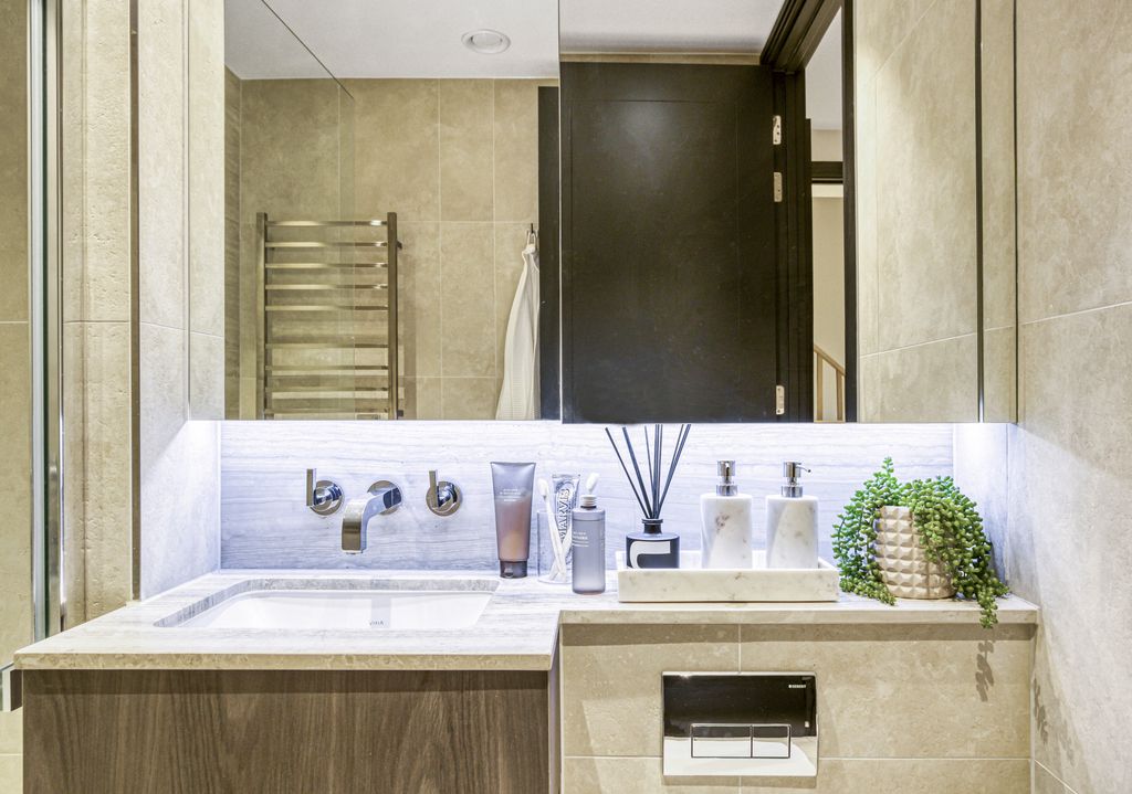 Additional image 20 of 4 bed semi-detached house for saleEgerton Drive, London, Greater London TW7