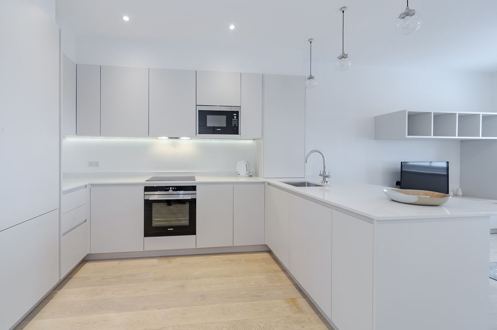 Property photo 3 of 16 Photo 9