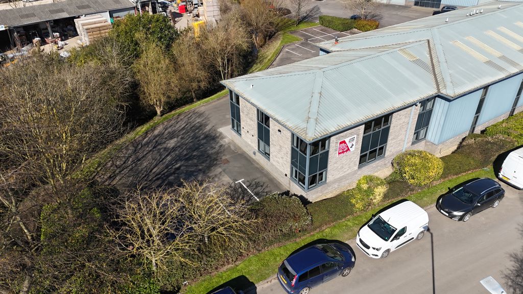 Property photo 3 of 6