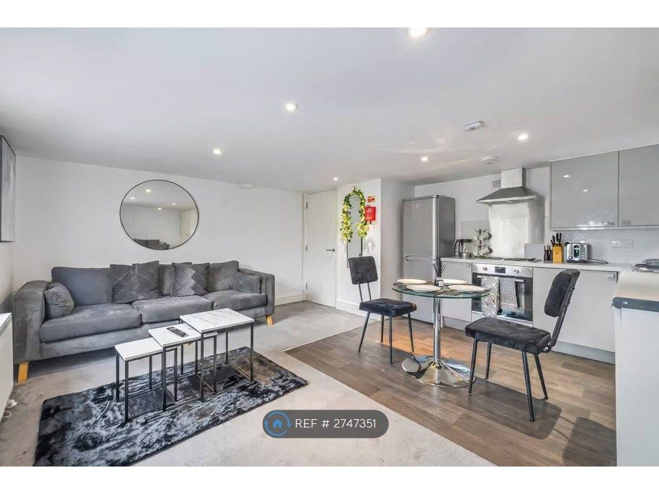 Property photo 1 of 12 Lounge Diner