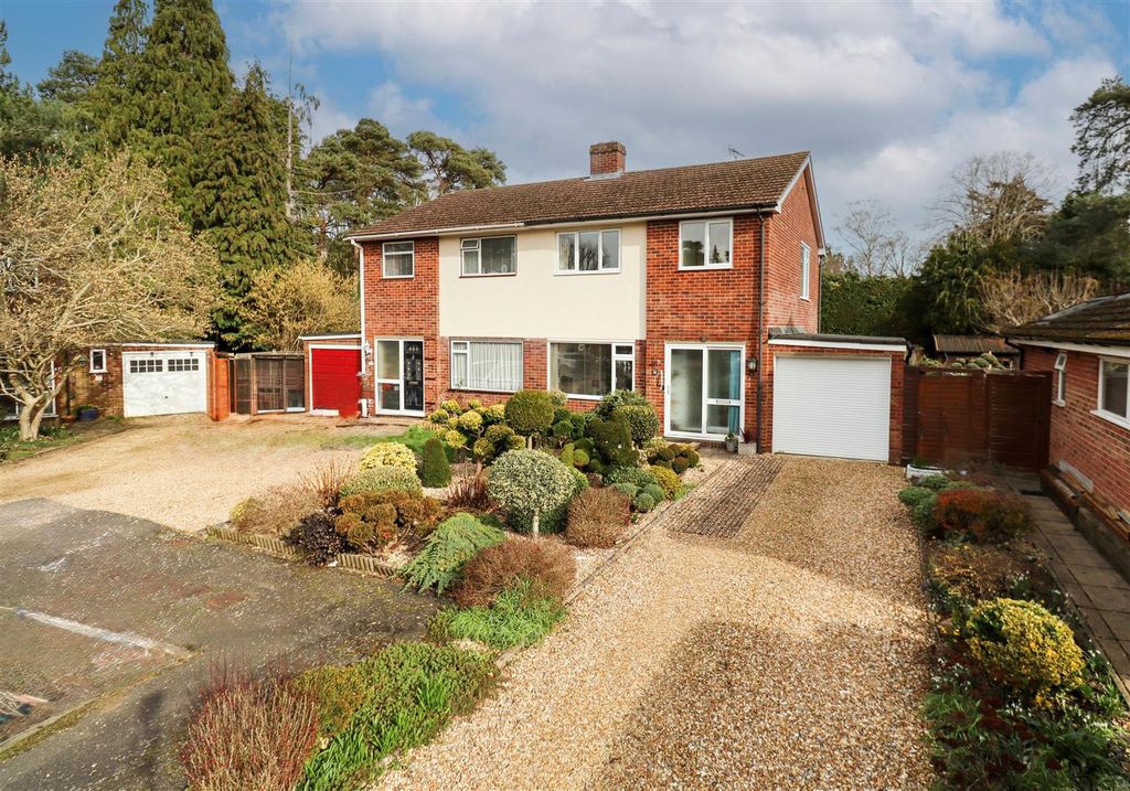 Property photo 1 of 18 Front