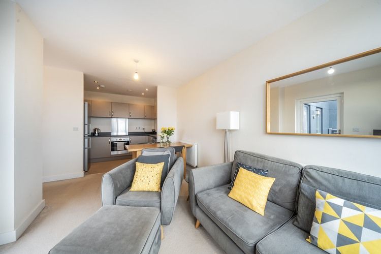 Property photo 3 of 23