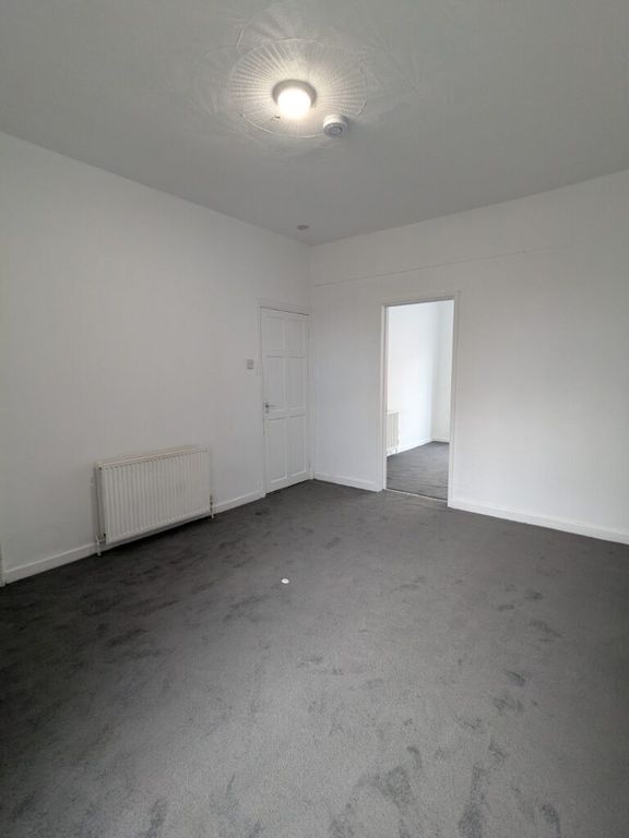 Property photo 3 of 25
