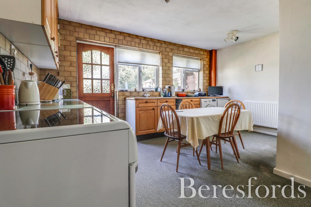 Property photo 3 of 10 Picture 3