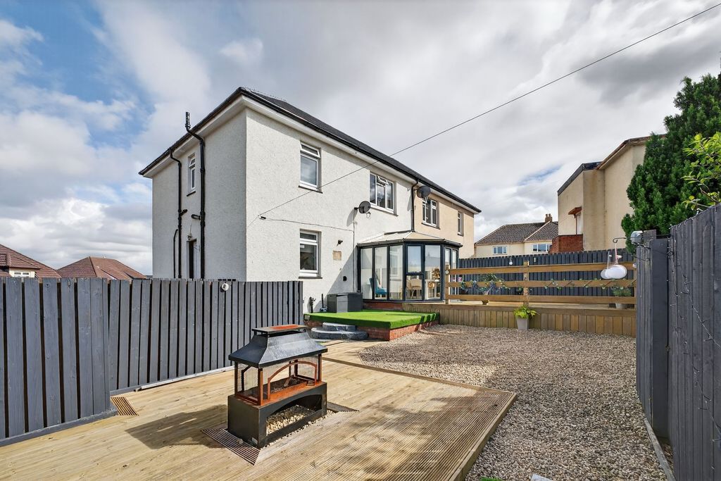 Property photo 2 of 30