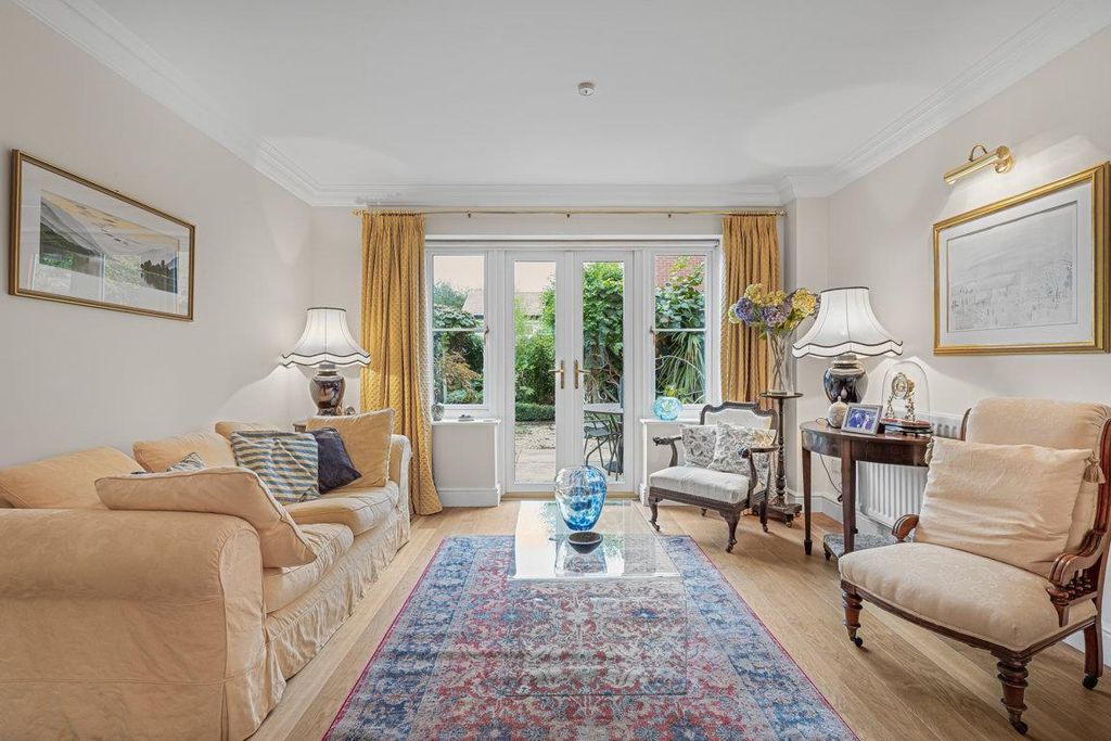 Property photo 3 of 19 17 Ock Meadow-10 .Jpg