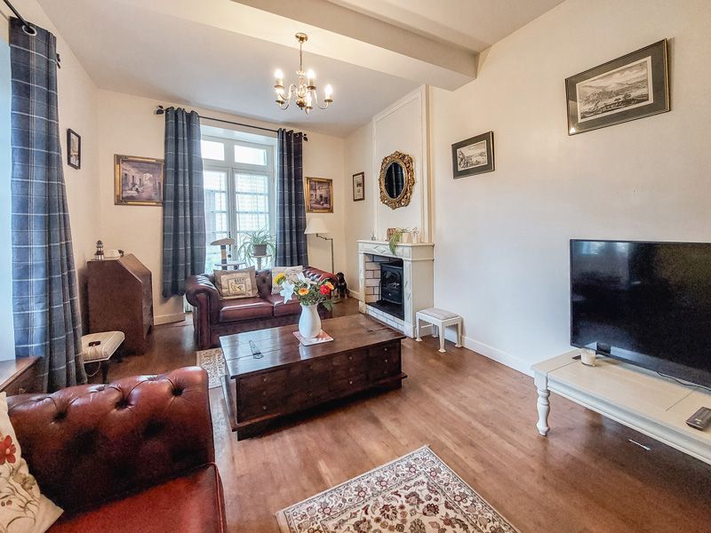 Property photo 3 of 24