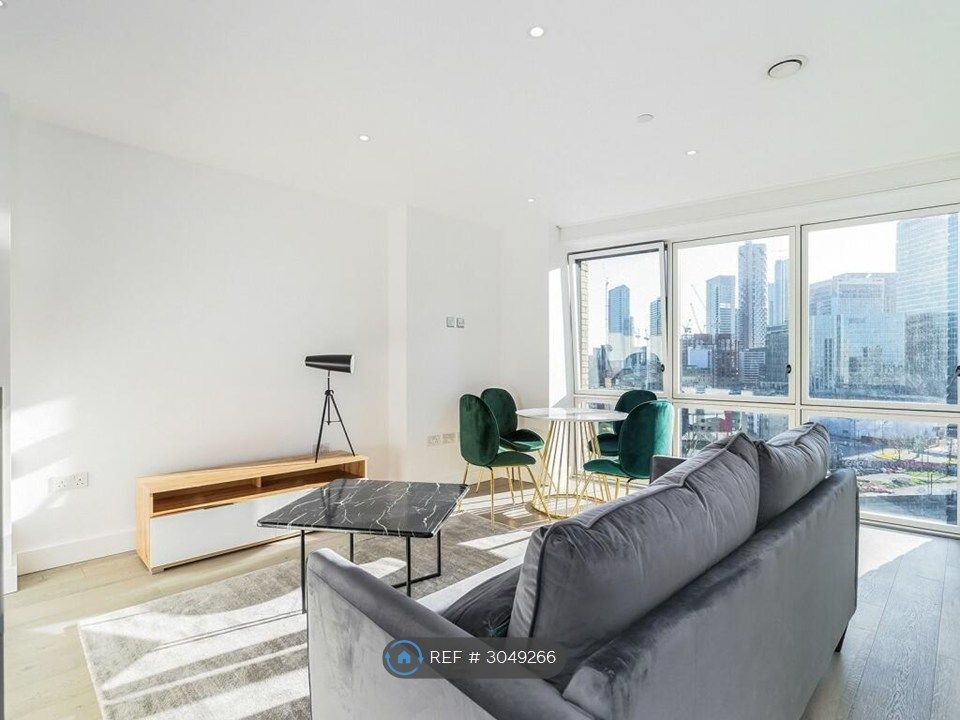 Property photo 3 of 11 Open Plan Living Room Alt