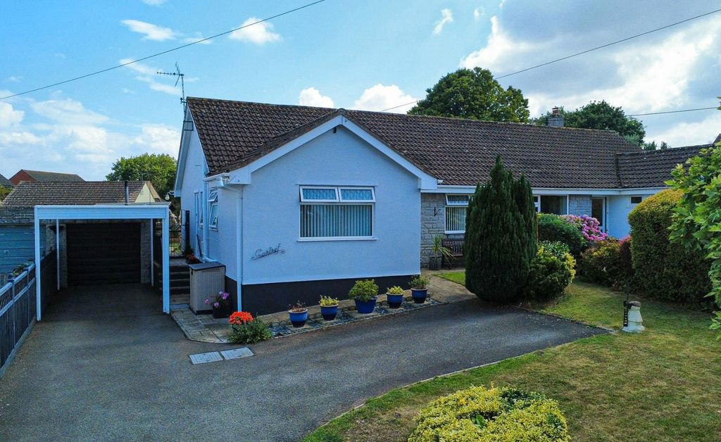 Property photo 1 of 21 4381800