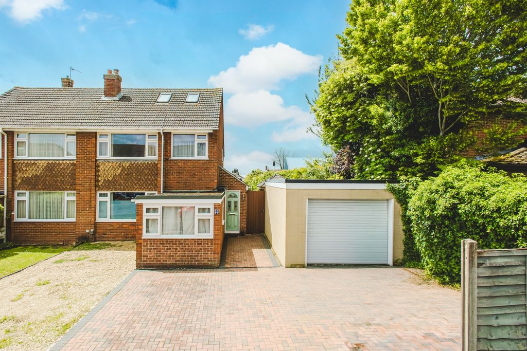 Property photo 1 of 28 5067200