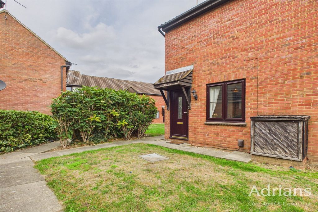 Property photo 1 of 14 (Main)