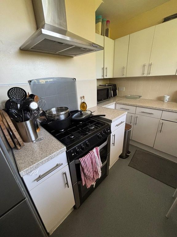 Property photo 3 of 9 Photo 3