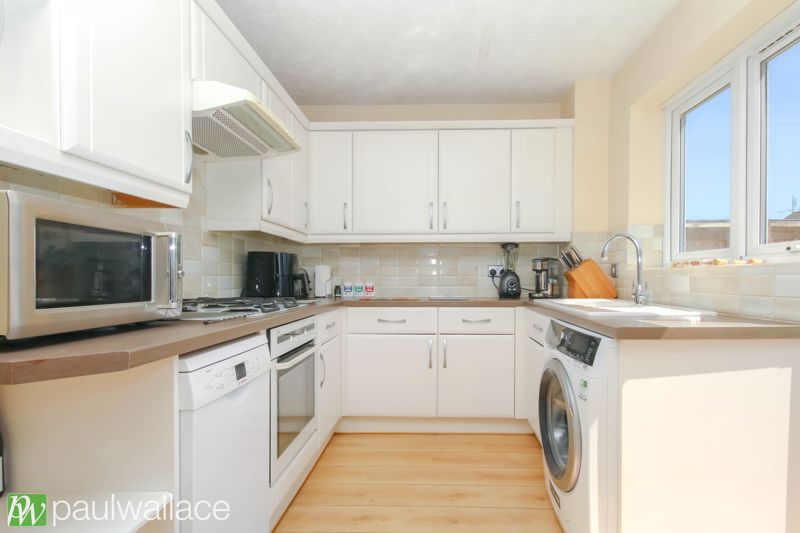 Property photo 2 of 15 Kitchen