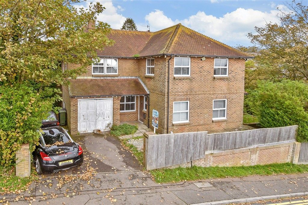 Property photo 2 of 19 External (Web)