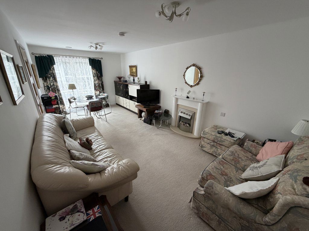 Property photo 2 of 5