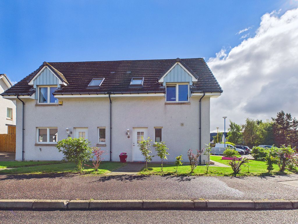 Property photo 1 of 32
