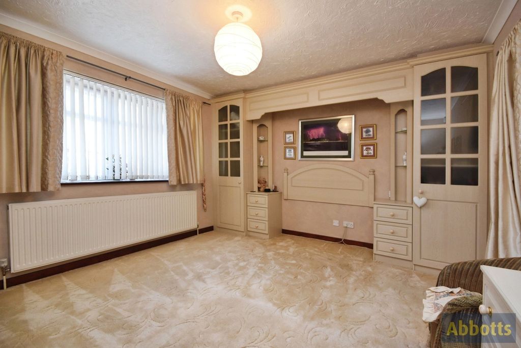 Property photo 3 of 23 Pbox-Img.Jpg