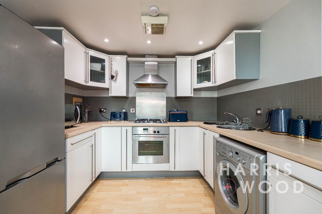 Property photo 2 of 17 4483722