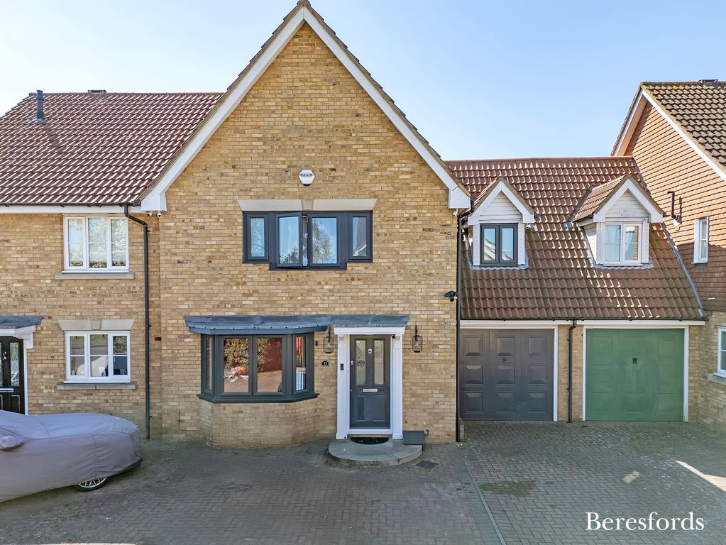 Property photo 1 of 17 Front