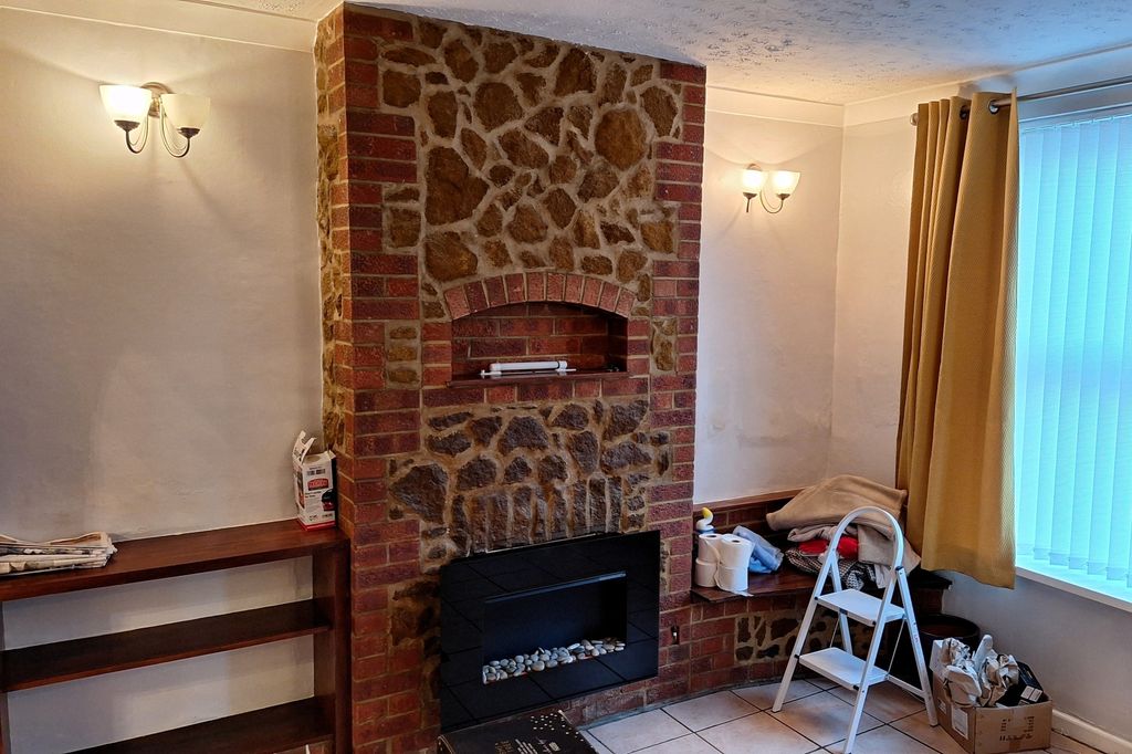 Property photo 2 of 15 Image 1