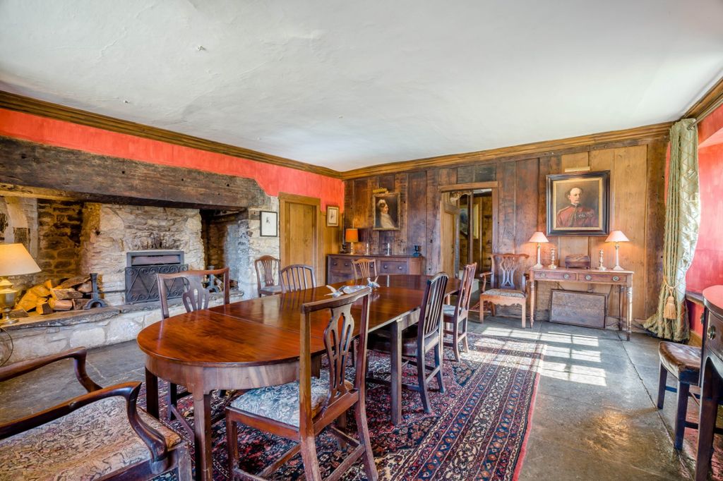 Property photo 3 of 22 Dining Room