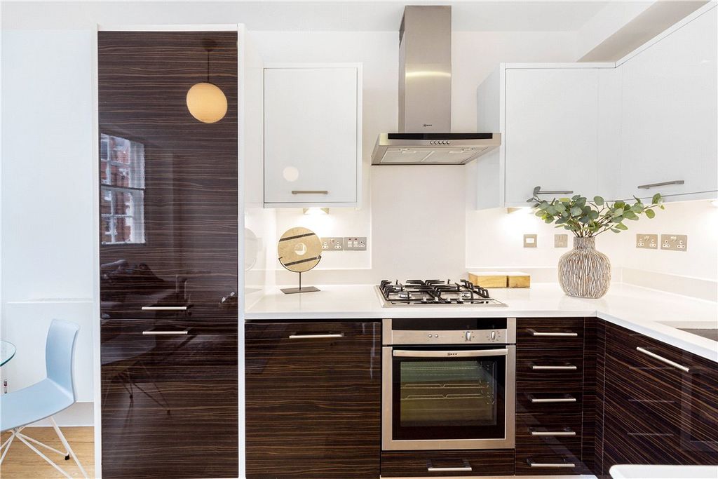 Property photo 2 of 12 Picture No. 22