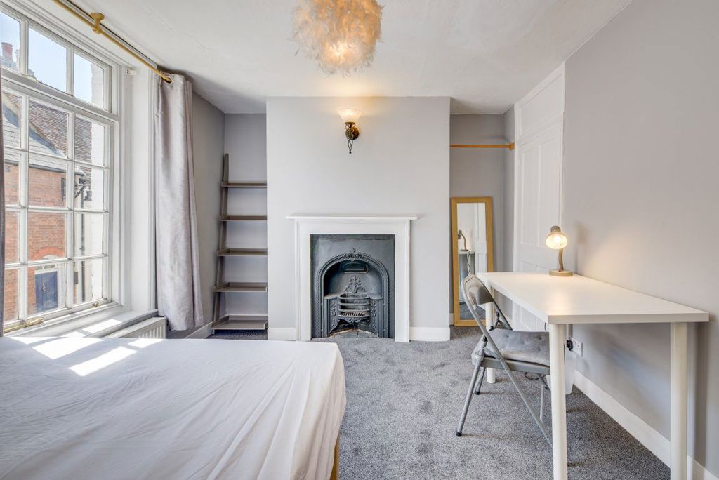 Property photo 2 of 23