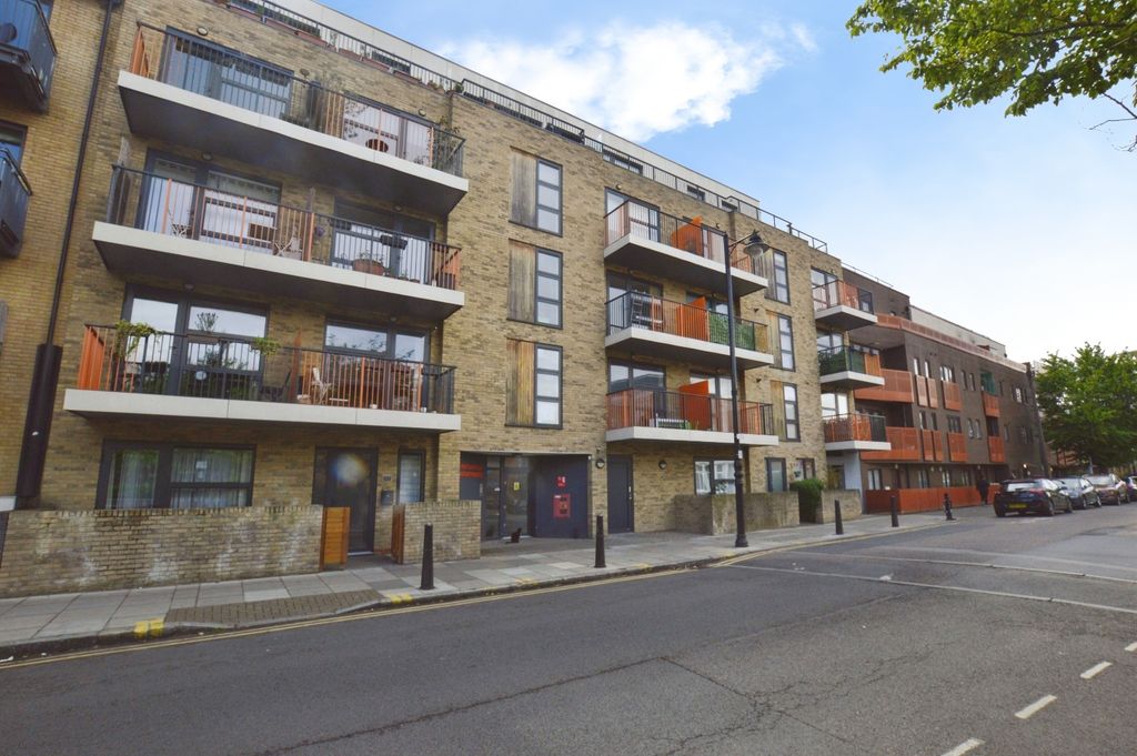 Property photo 1 of 17 Pbox-Img.Jpg