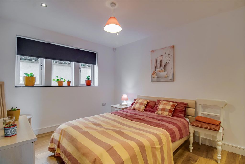 Additional image 25 of 5 bed detached house for saleFoxroyd Lane, Dewsbury WF12