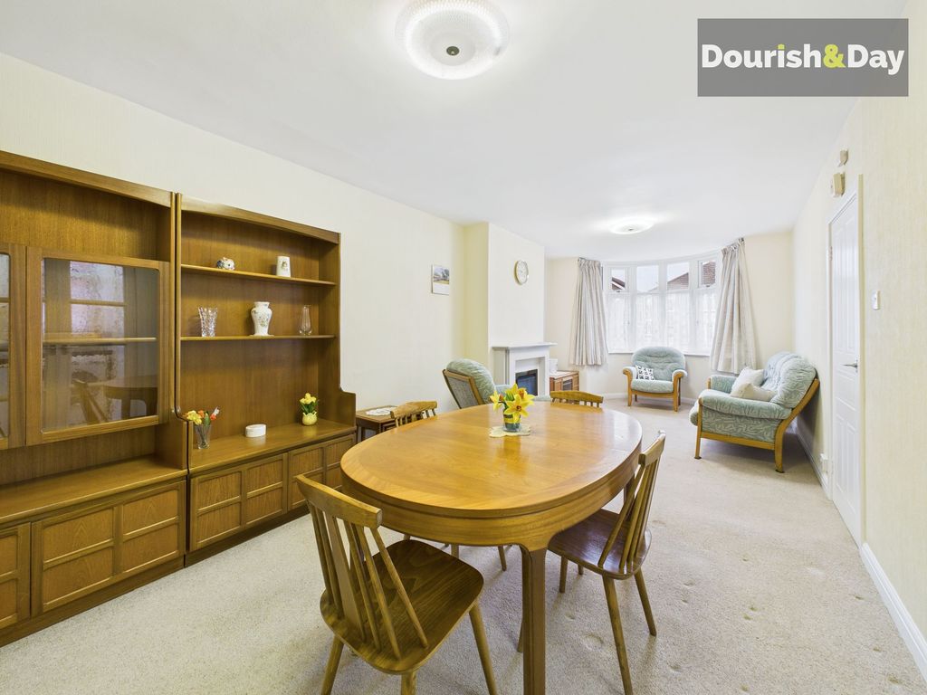 Property photo 2 of 17 Living / Dining Room