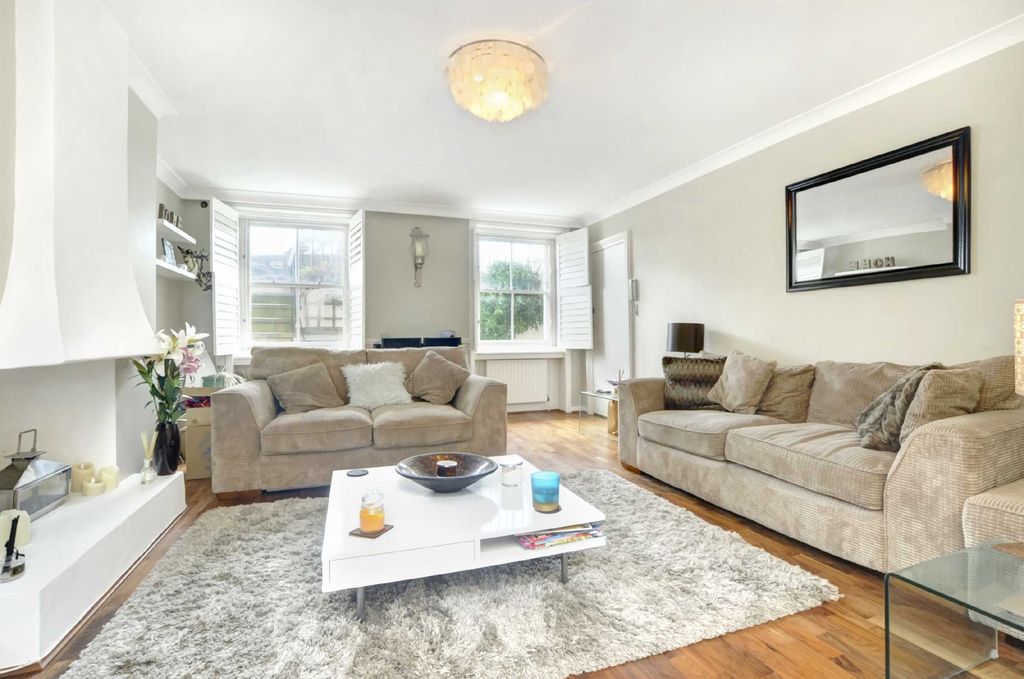 Property photo 2 of 13