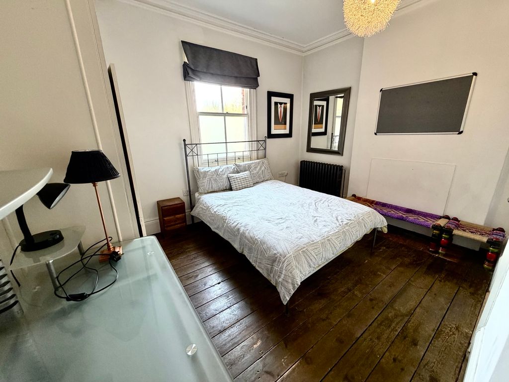 Property photo 3 of 9 Image