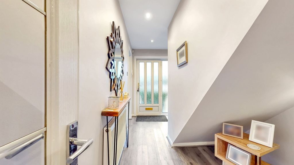 Property photo 3 of 35 003