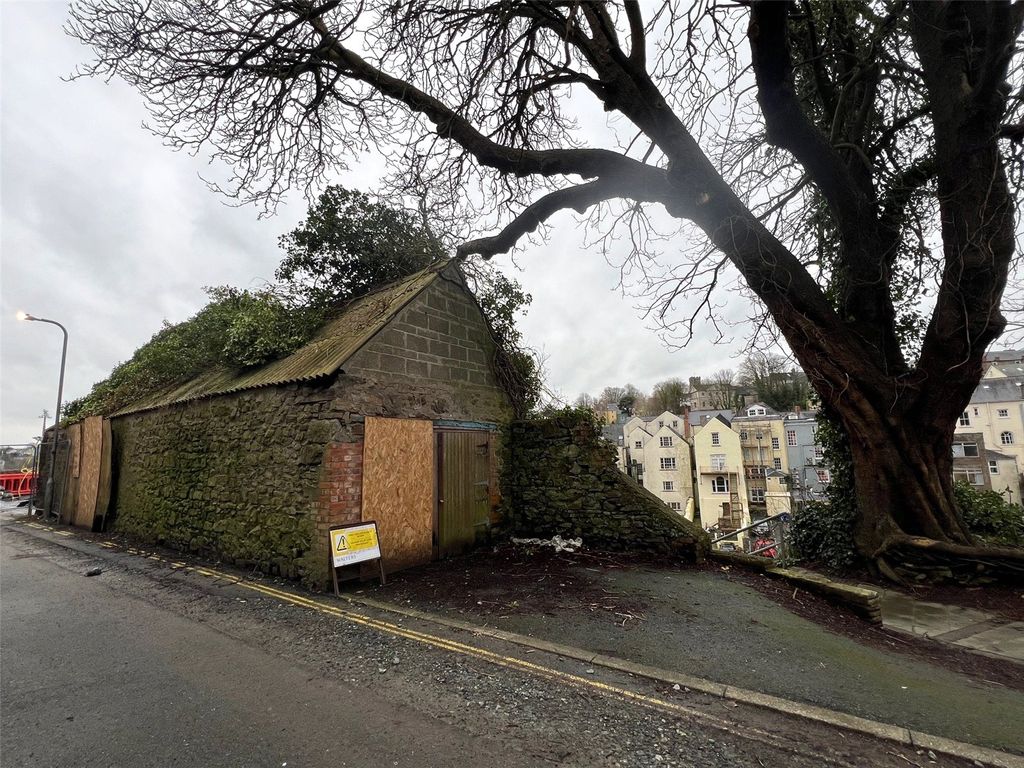 Property photo 3 of 7 Picture No. 02