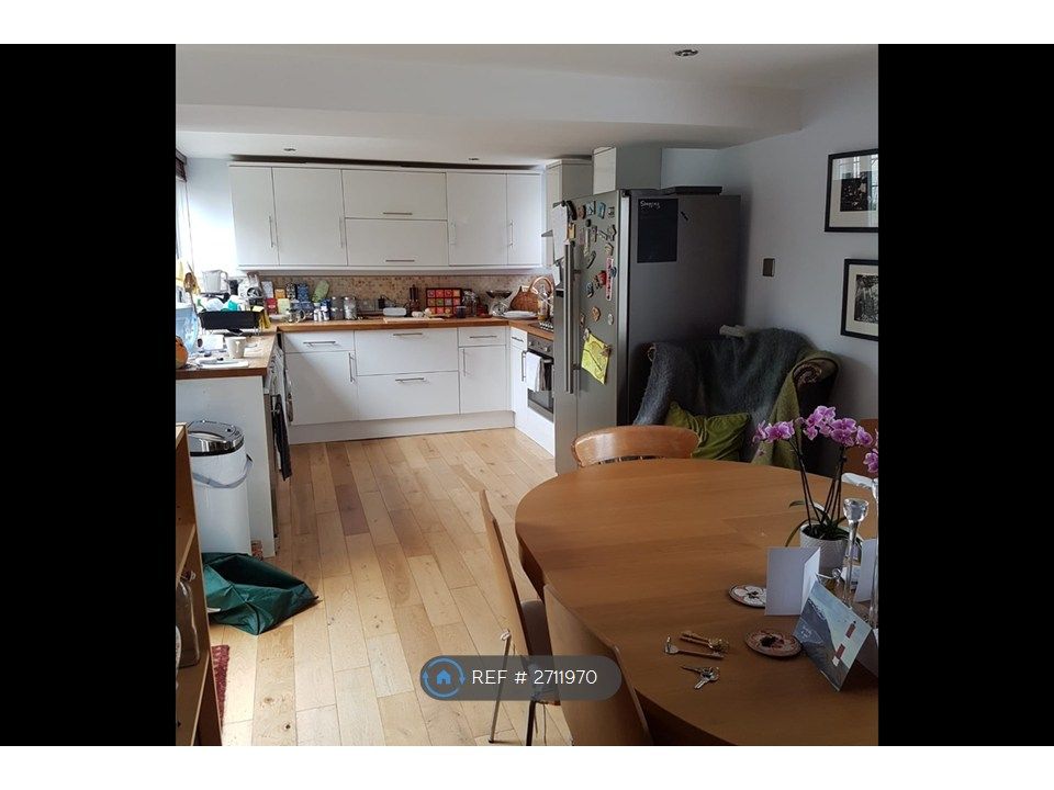 Property photo 3 of 8 Kitchen And Breakfast Room