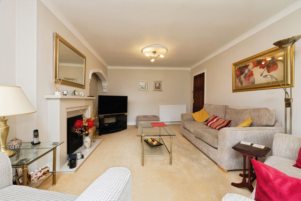 Property photo 2 of 18 Pbox-Img.Jpg