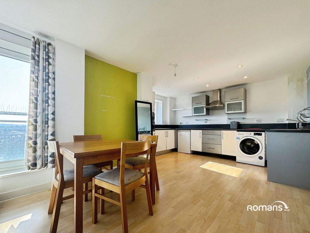 Property photo 3 of 9 Pbox-Img.Jpg