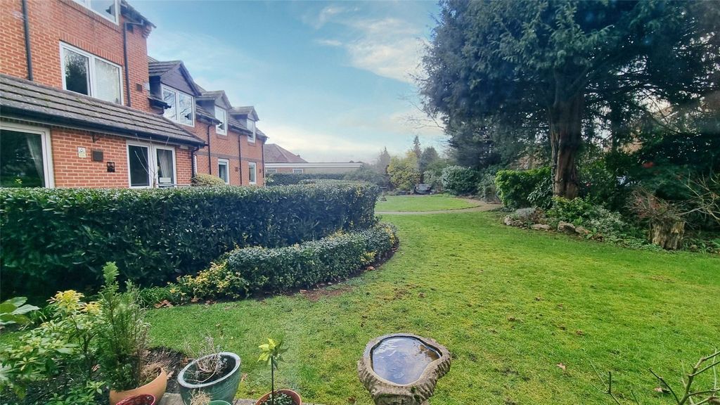 Property photo 3 of 8 Picture No. 02