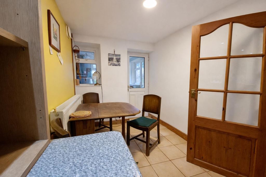 Property photo 3 of 19 Dining Room.Png