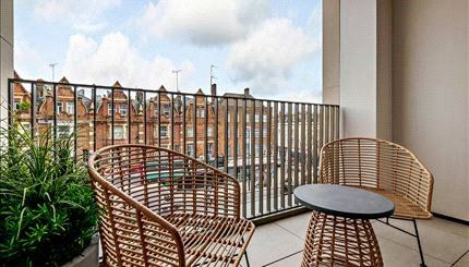 Property photo 1 of 6 Balcony