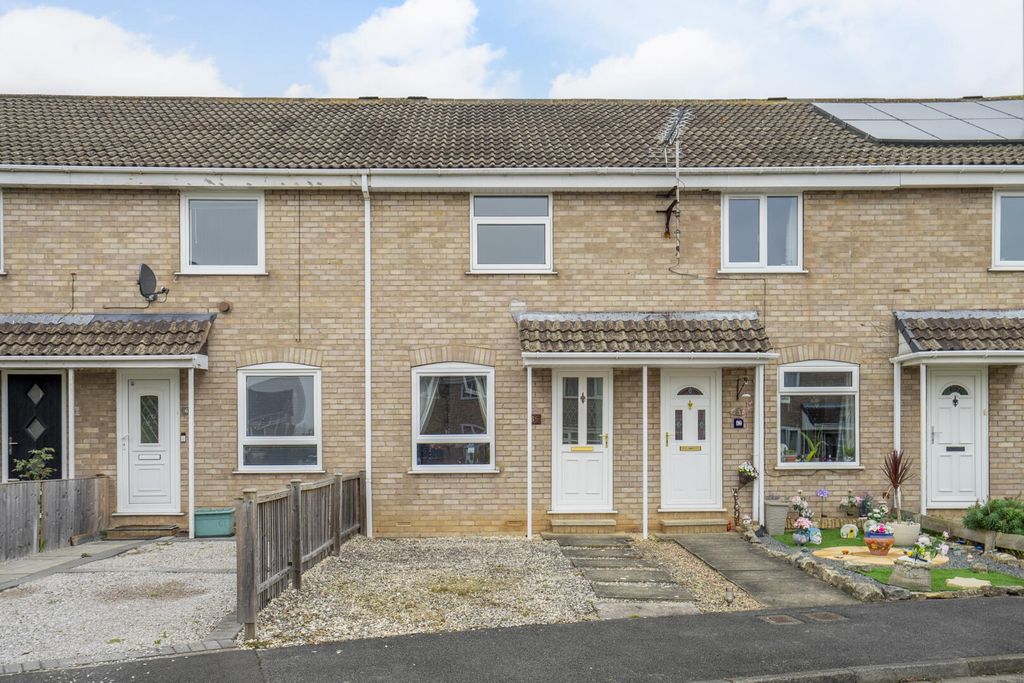 Property photo 1 of 12 Front (Exterior)