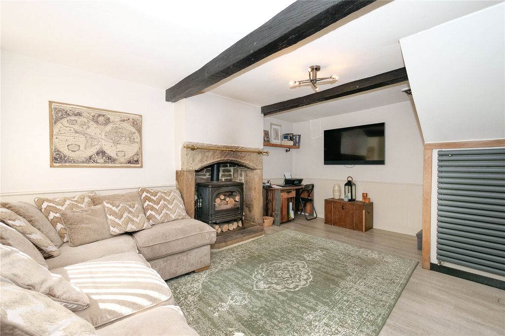 Property photo 3 of 27 Picture No. 05