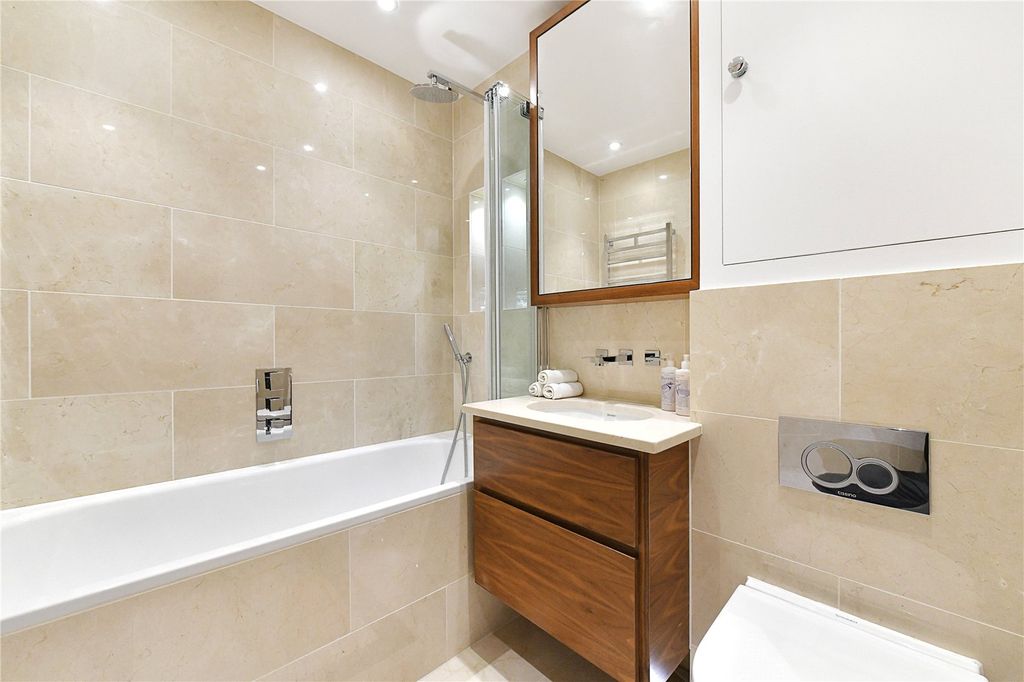 Property photo 3 of 7 Picture No. 04