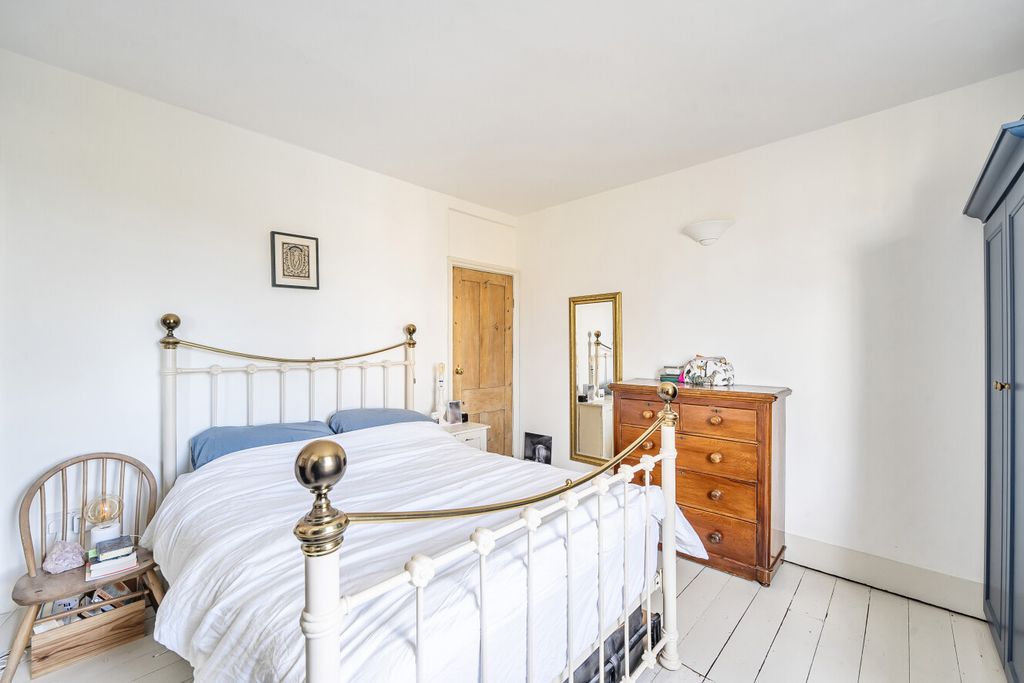 Property photo 3 of 15 1407635-17-69834B...