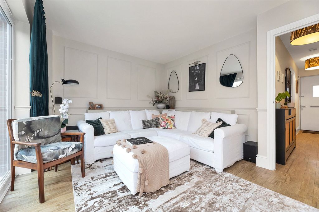 Property photo 2 of 15 Picture No. 12