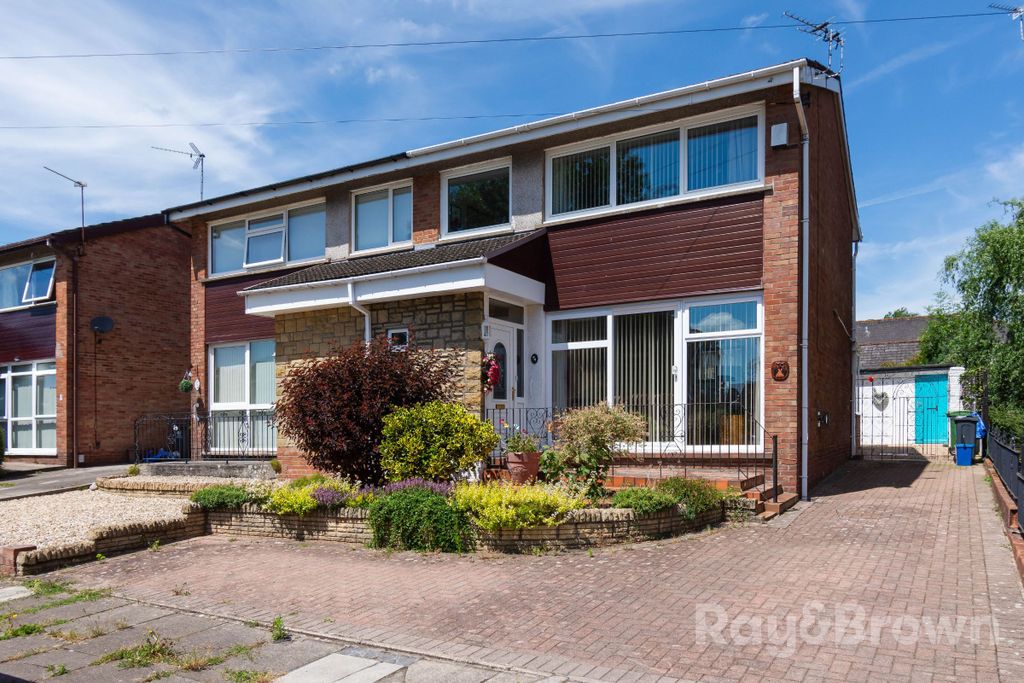 Property photo 1 of 37