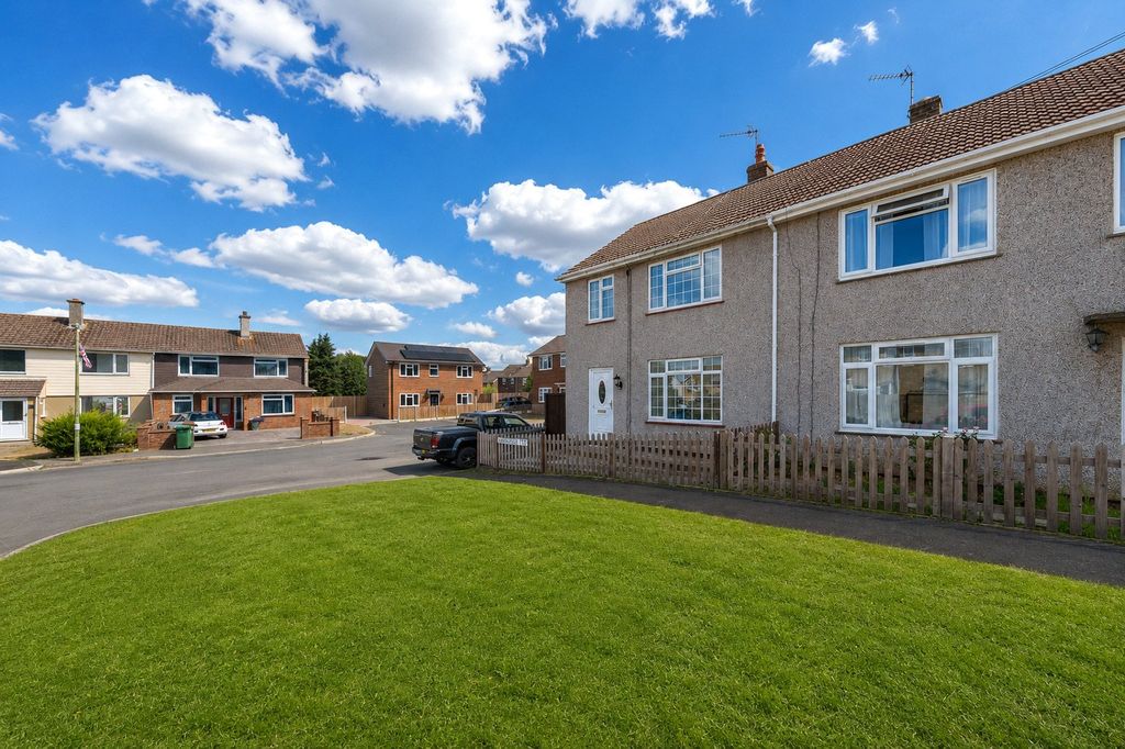 Property photo 1 of 14 Picture No. 04