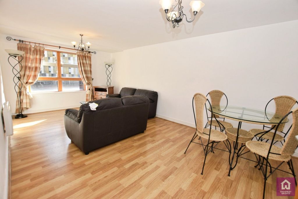 Property photo 1 of 12 Picture No. 23