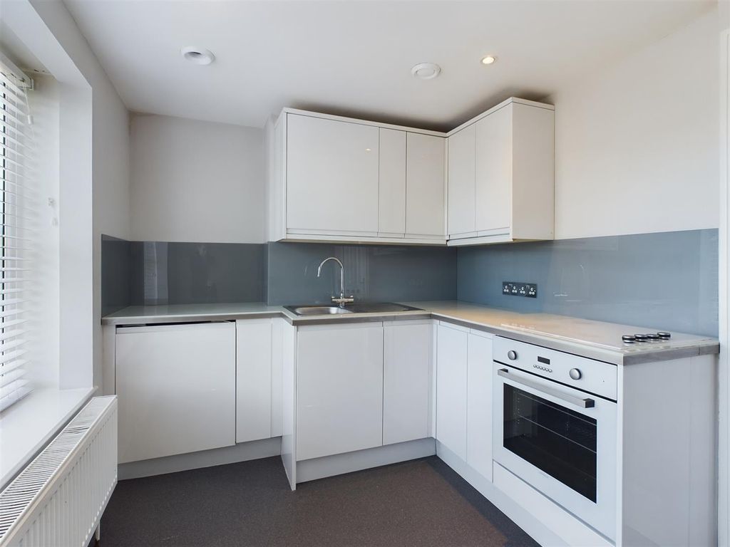 Property photo 2 of 8 Cam02534G0-Pr0108-Still002.Jpg