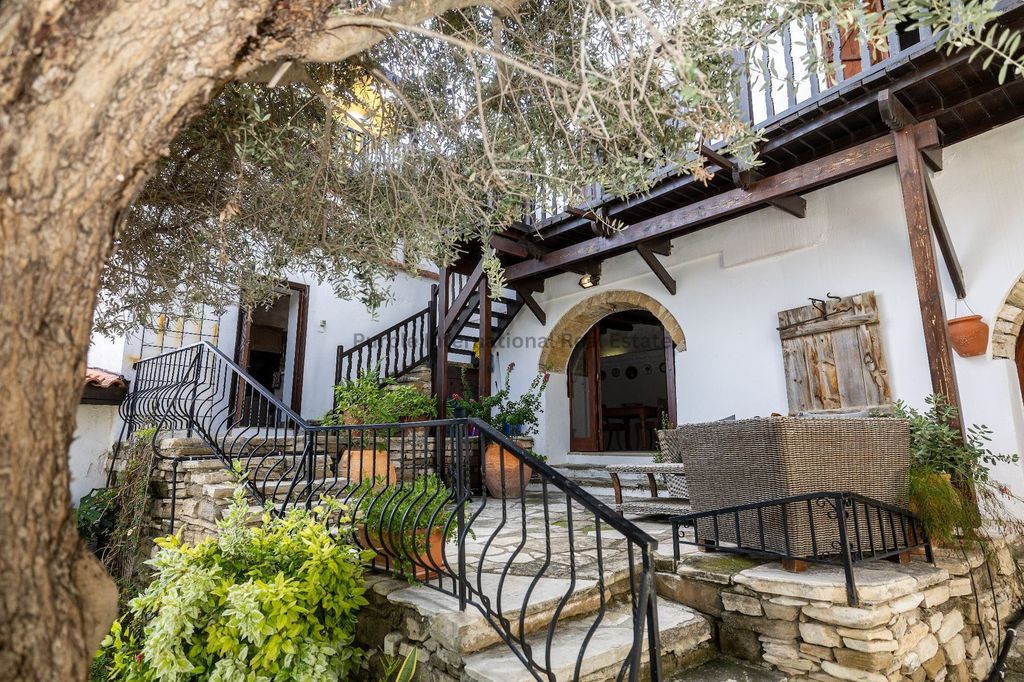 Property photo 1 of 48